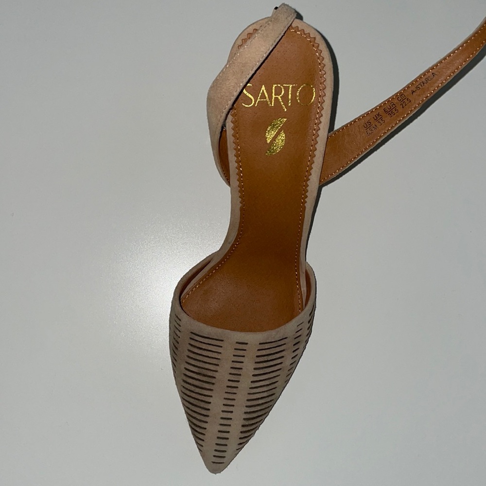 woman shoes- heels from Fox’s size 5.5 beige
